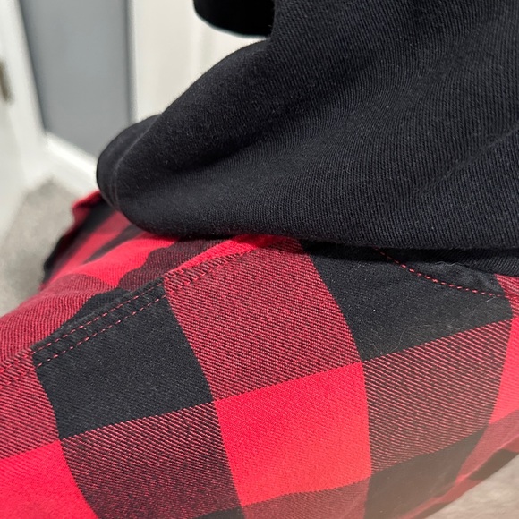 Red and Black Plaid Hooded Jacket - Picture 7 of 10